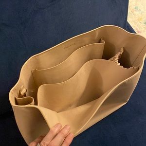 Cuyana Tote Organization Insert